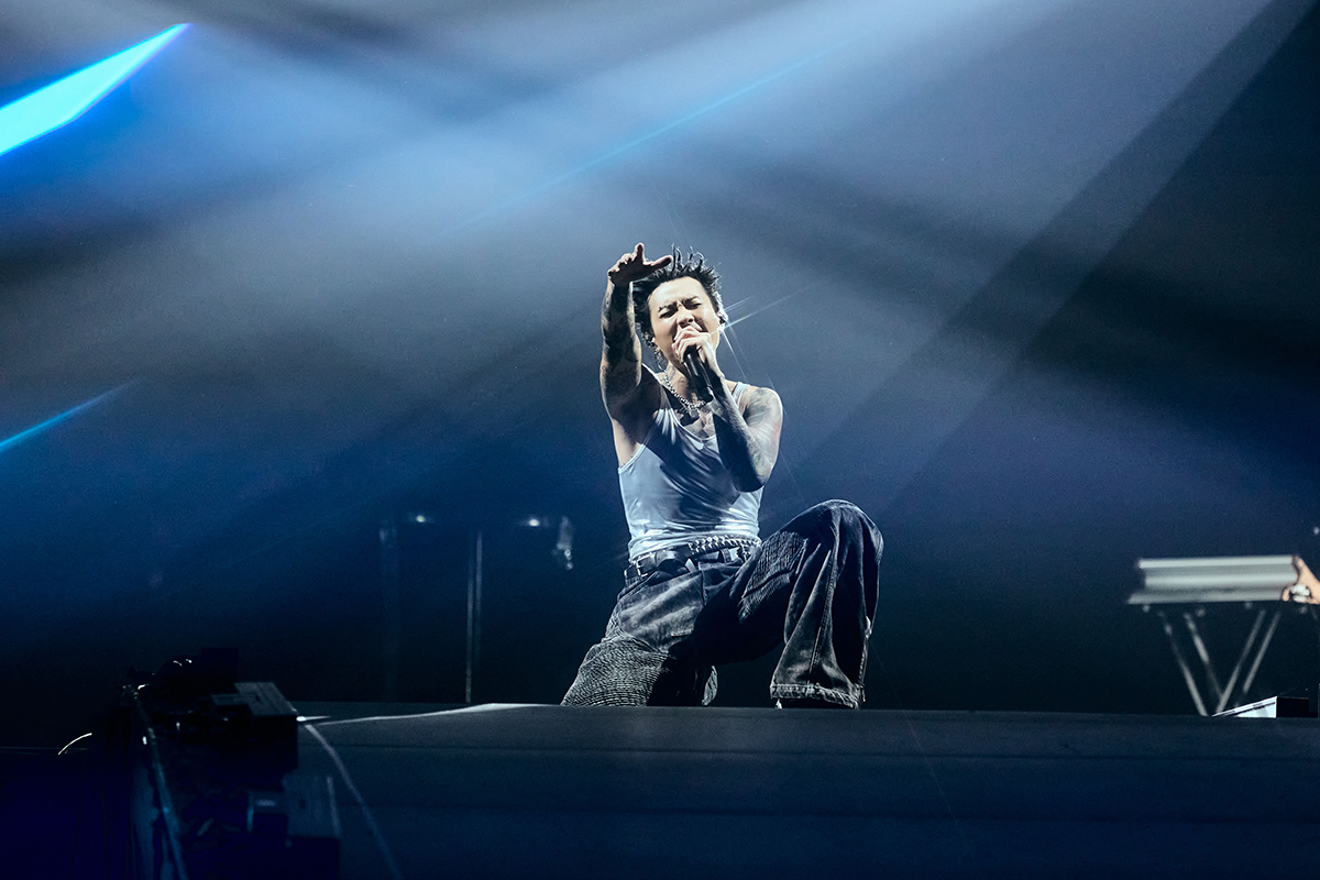 【車勢星聞】Marz23台北小巨蛋開唱，以瑪雅祭壇與未來祭壇概念貫穿全場。（圖：寬宏藝術Ｘ華納音樂提供） 