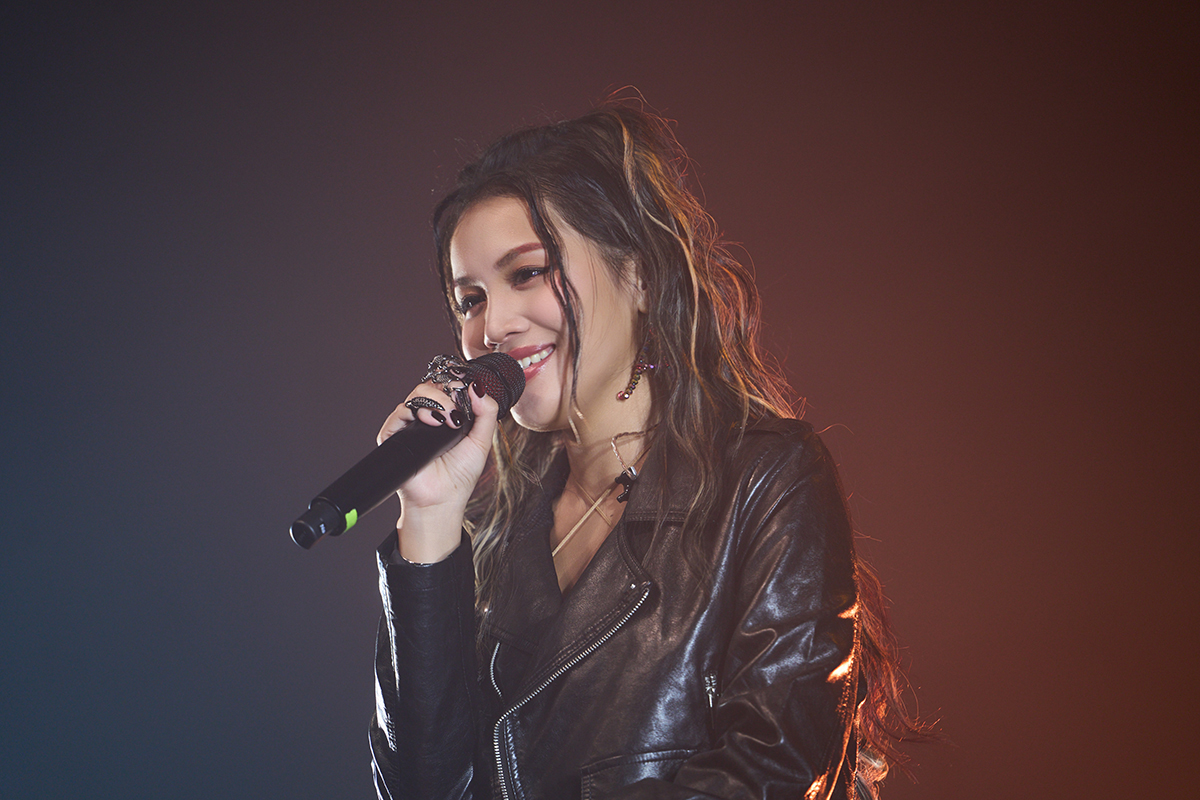 【車勢星聞】阿布絲出道三年首度舉辦專場。（圖：華納音樂提供） 