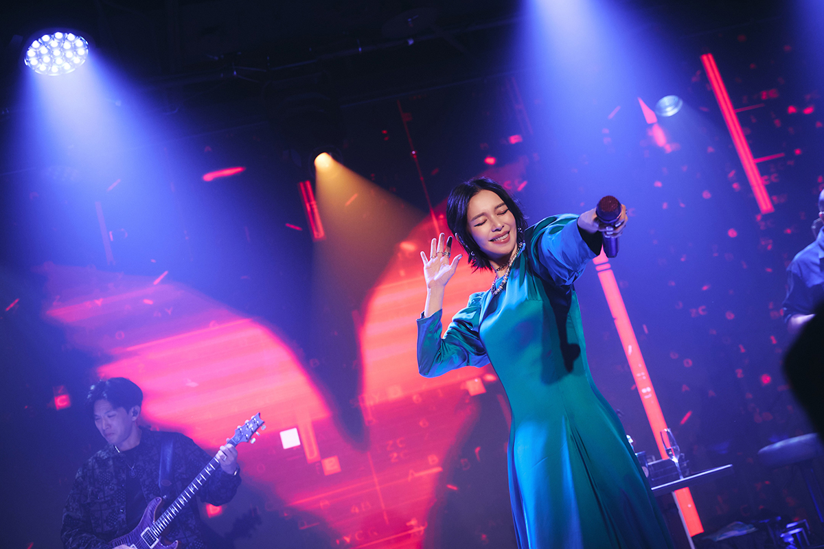 【車勢星聞】徐若瑄開唱全程參與舞台燈光影像設計。（圖： 索尼音樂、Billboard Live TAIPEI提供） 