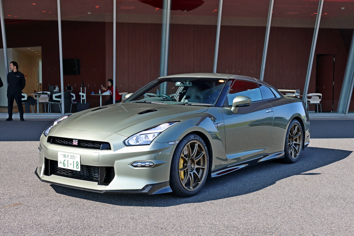 R35 GT-R是款公路與賽道的雙面猛獸。