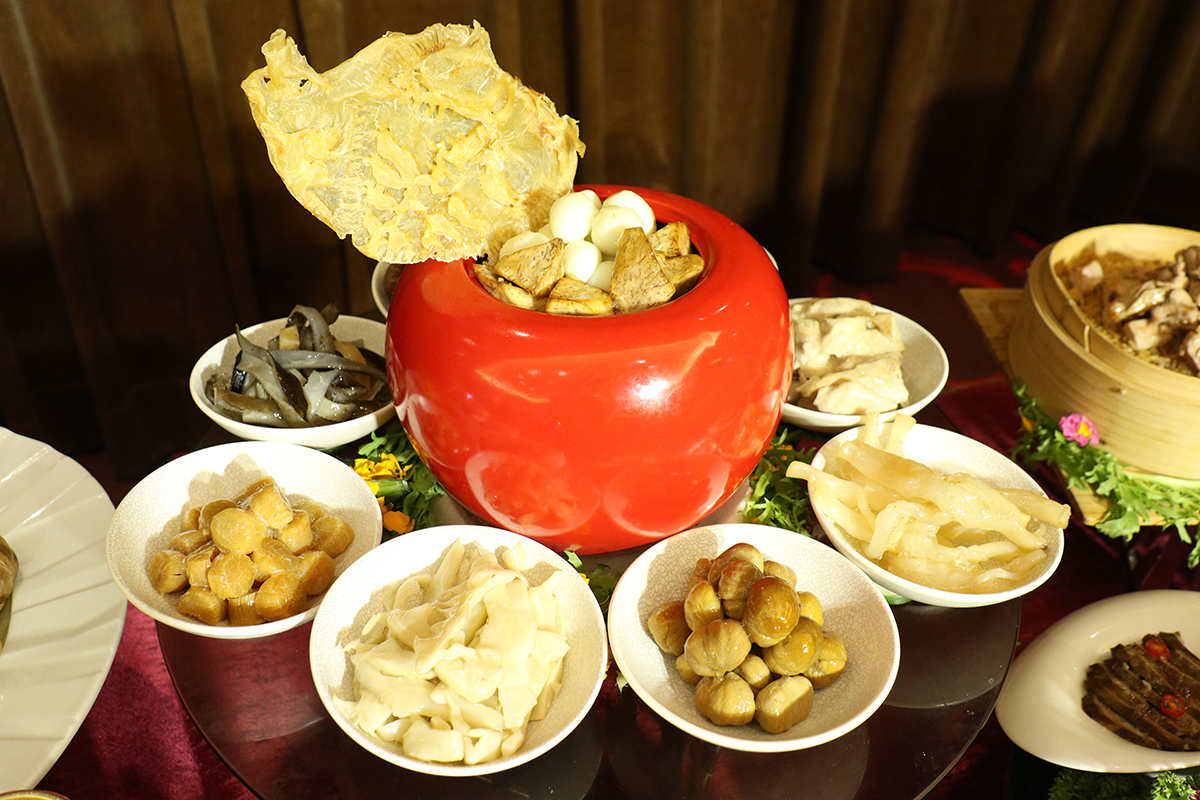 台北福華近百道外帶年菜，素食到江浙、粵式與南洋風味齊上桌。（示意圖）