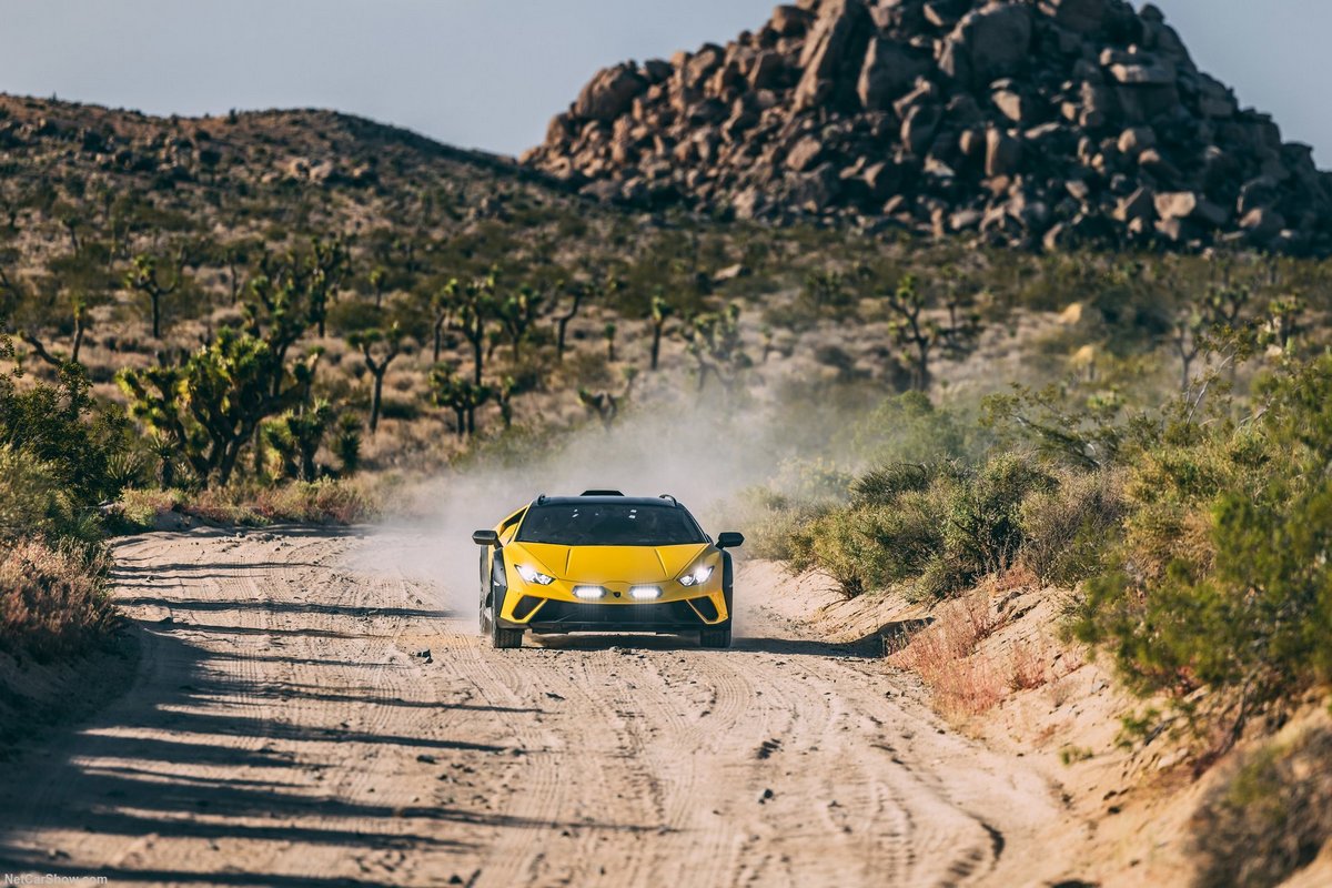 Huracán Sterrato讓人發現原來超跑也可以越野，而且還是如此好玩。