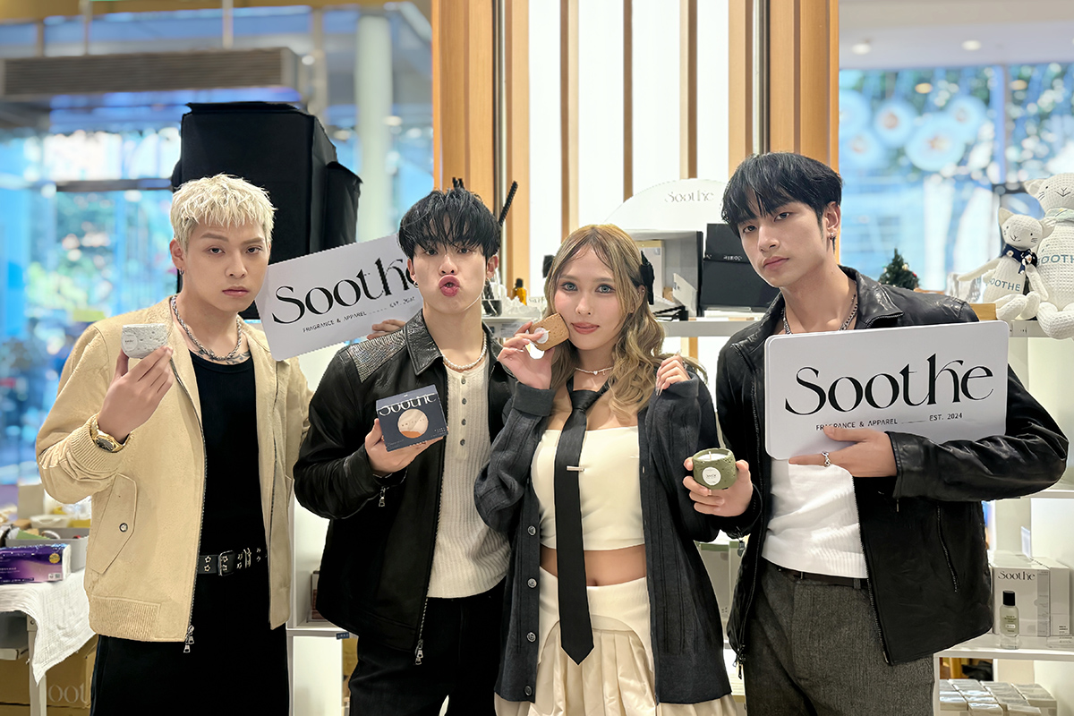 【車勢星聞】B CRUSH左起洪暐、宰宰、蝶香、彥受邀擔任Soothe時氛《不完美系列香氛蠟燭》一日店長。（圖/Soothe時氛  提供）