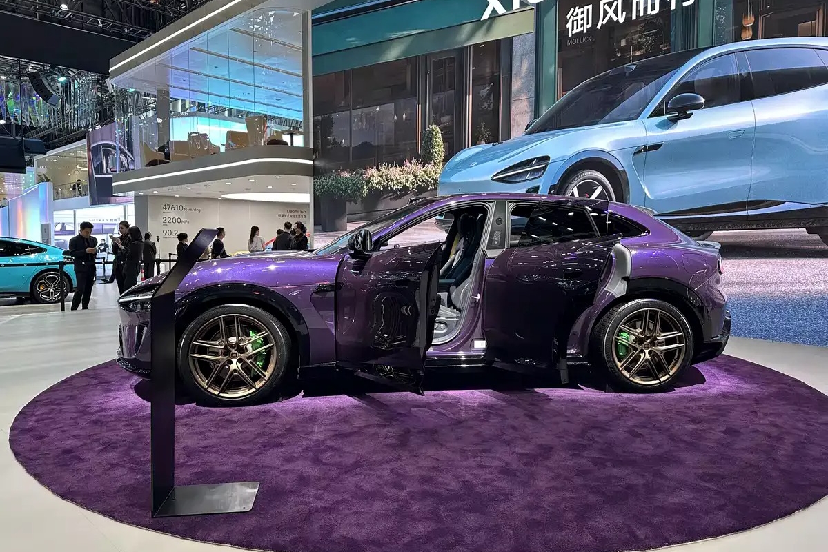 除了車色選擇，客戶還可選擇不同款式的輪圈與Brembo彩色煞車卡鉗。