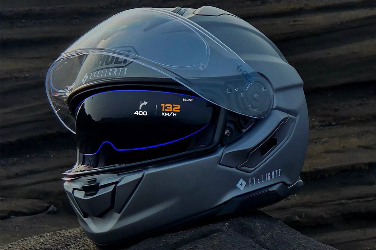 Shoei與EyeLights合作推出GT-Air 3 Smart安全帽。