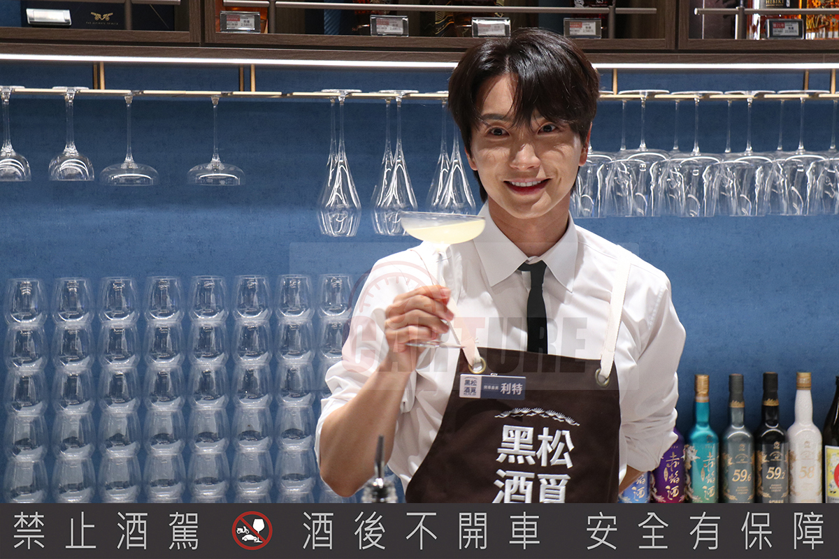【車勢星聞】影音／黑松酒覓正式開幕，韓星利特親手調製獨家「利特特調」。（圖：車勢星聞）