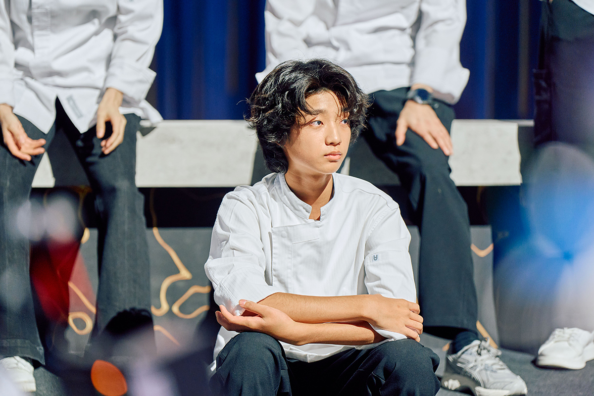 【車勢星聞】《星廚之戰》16 歲「阿潤師」白潤音為奪冠在家自學料理。（圖：三立提供） 