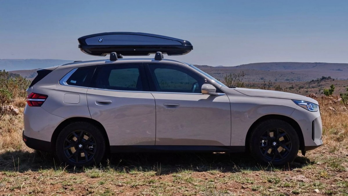 「Rugged Edition」套件專門供應給X3 20d xDrive柴油車型，該車搭載了2.0升四缸渦輪柴油輕油電引擎，輸出194匹馬力和40.8公斤米的扭力。