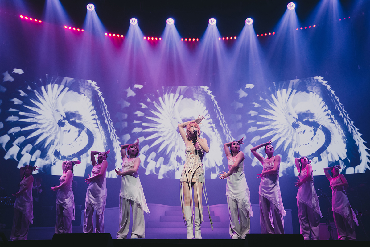 【車勢星聞】洪佩瑜北流「開」演唱會。（圖：KKLIVE x何樂音樂提供） 