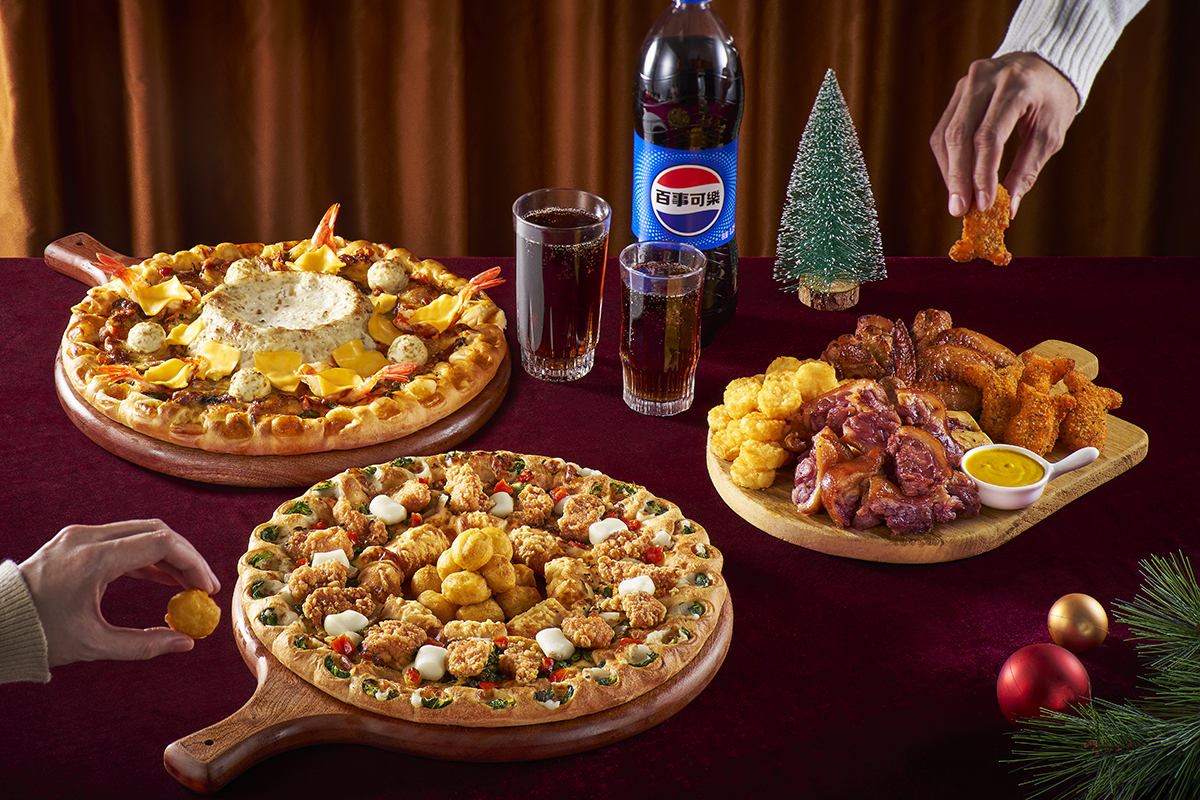 必勝客「聖誕花圈黃金雞比薩」經典限量回歸。（示意圖：品牌提供）