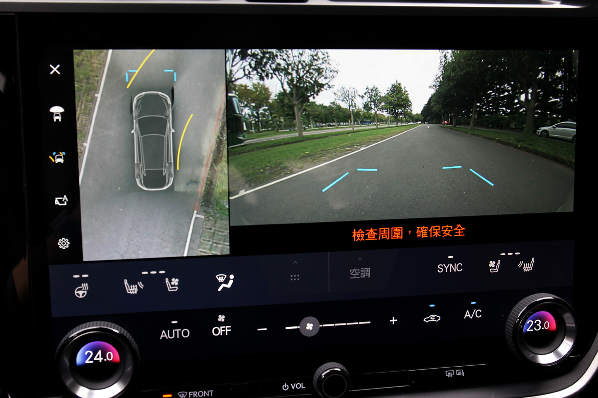 配備車位進出輔助和透視底盤功能。