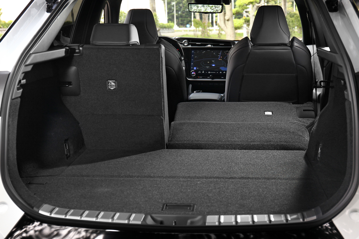 行李廂具有522～1,451公升置物容積。