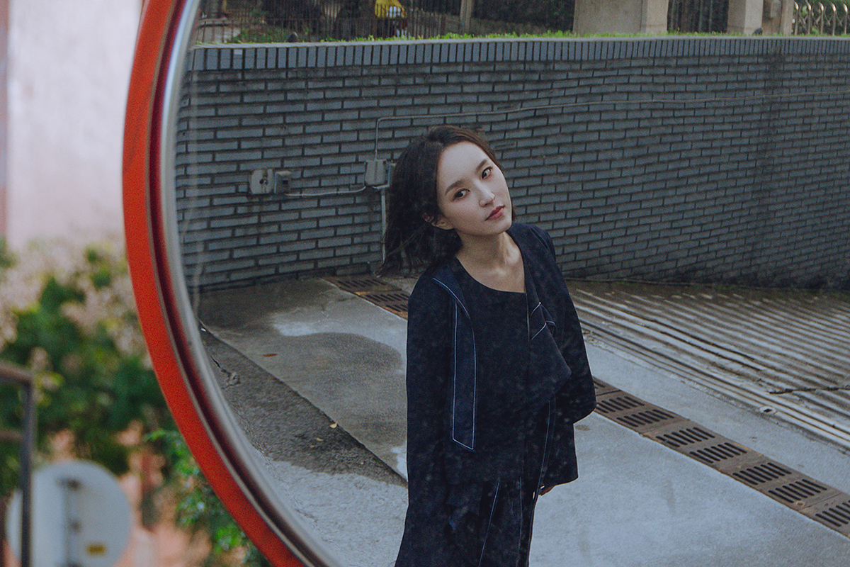 【車勢星聞】法蘭《變形記》將首唱專場同名新曲〈變形記〉。（圖：相映音樂提供）