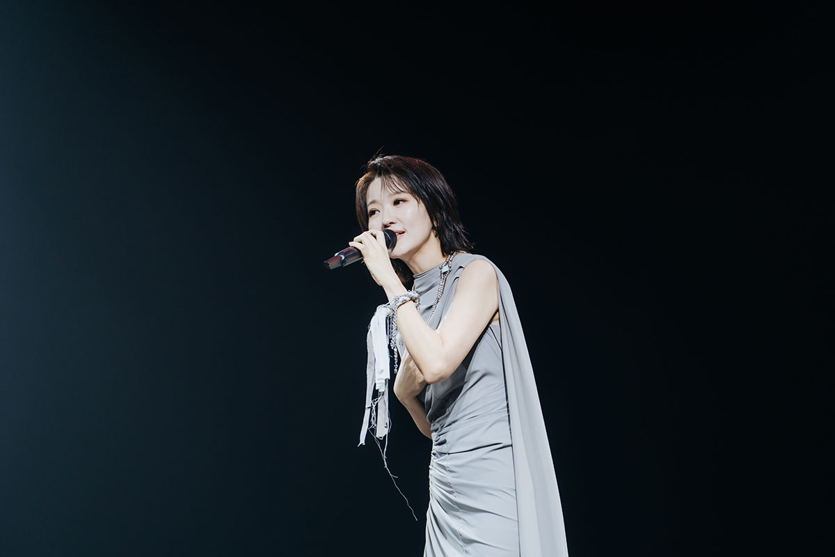 【車勢星聞】蔡淳佳台北演唱會用「星、光、曦、曜、虹」五大段落打造最美視聽饗宴。（圖：Joi Music / 淳萃文化提供）