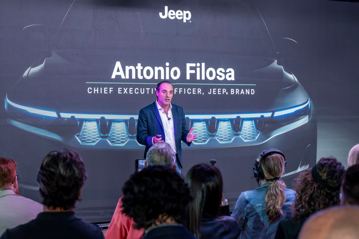 有報導指出Antonio Filosa正在替旗下品牌進行績效考核評估生存獲利能力。