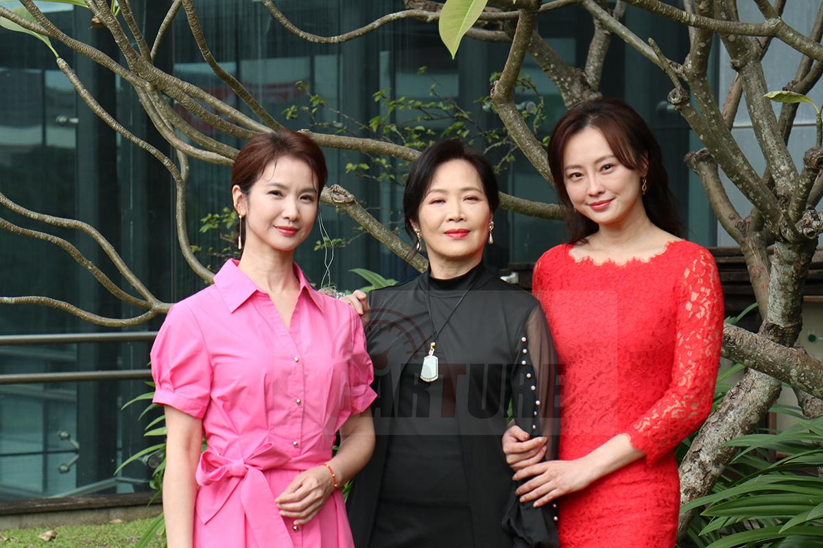 【車勢星聞】《百味人生》加入新角色，林秀玲飾演心機惡婆婆現身，陳小菁、璟宣愛上同一人。（圖：車勢星聞） 