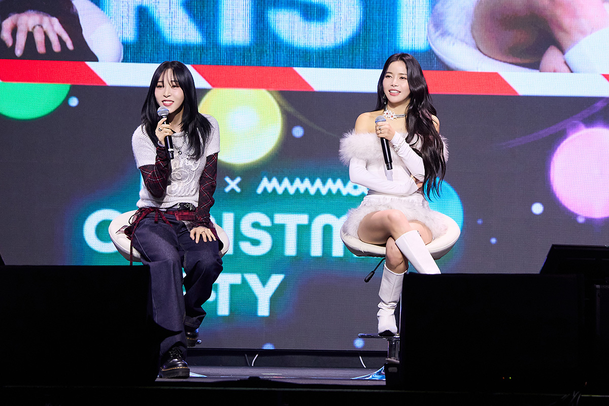 【車勢星聞】MAMAMOO+頌樂點名台北必吃滷肉飯、牛肉麵，玟星最愛喝奶茶 。（圖：DJB X FU Entertainment提供） 