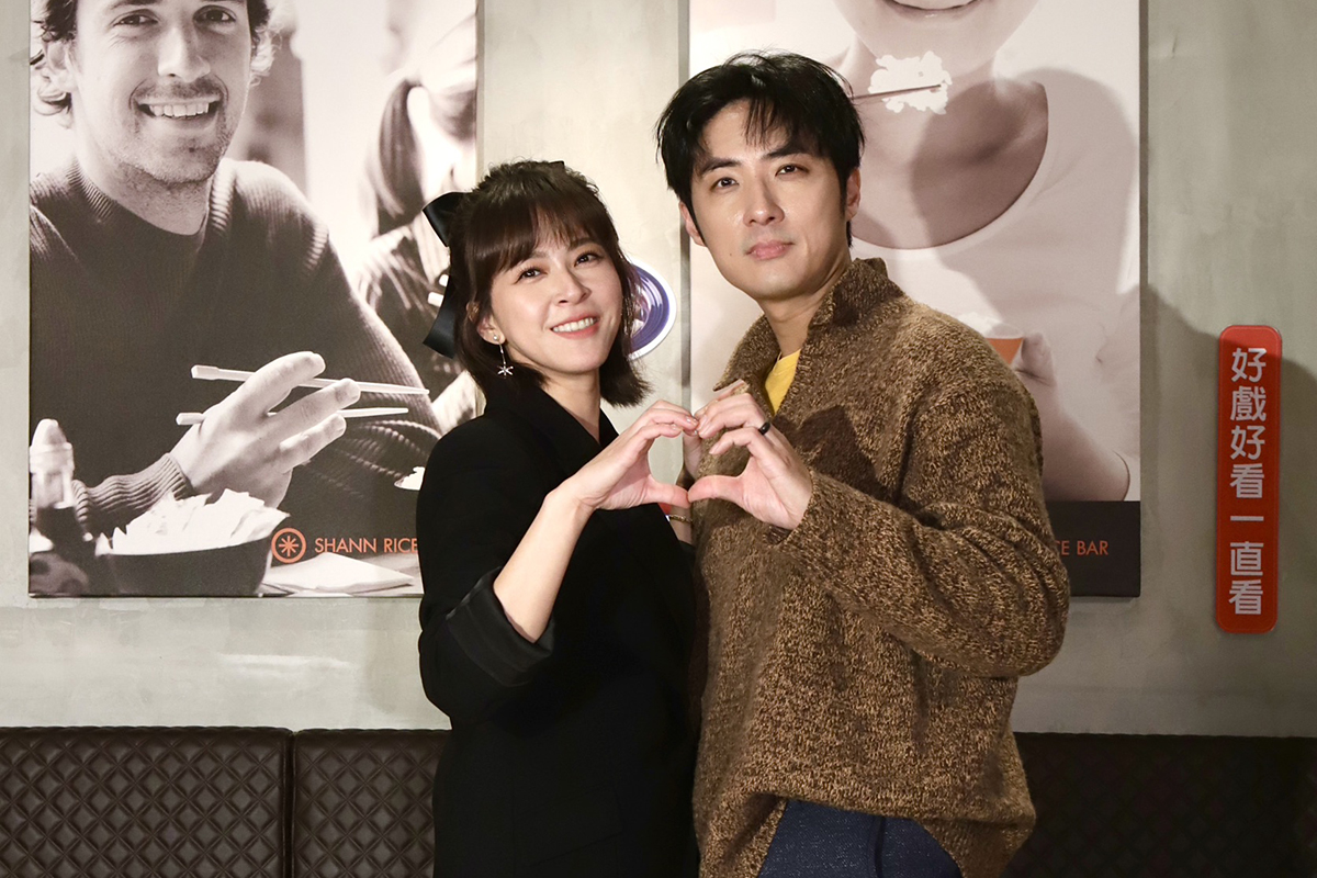 【車勢星聞】《豆腐媽媽》蘇晏霈、李運慶共組家庭開心飆戲。（圖：民視提供） 