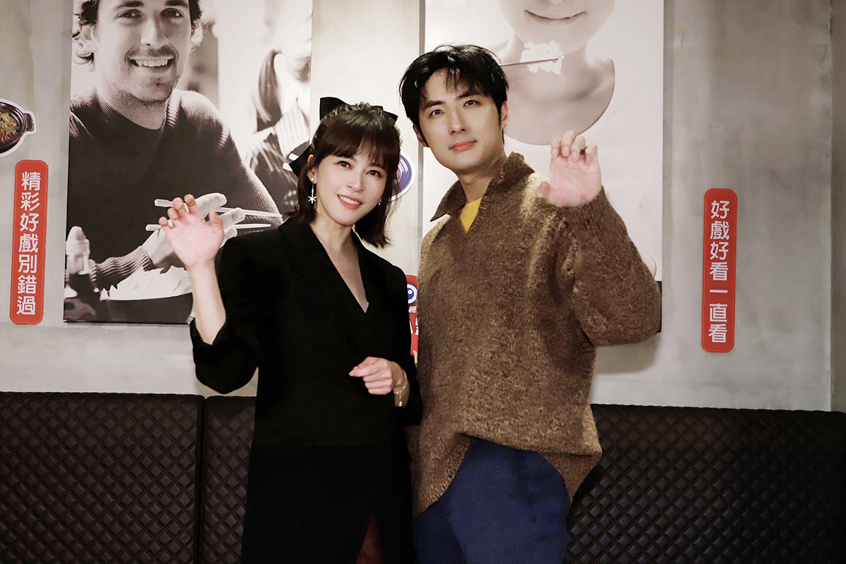 【車勢星聞】《豆腐媽媽》蘇晏霈、李運慶共組家庭開心飆戲。（圖：民視提供） 