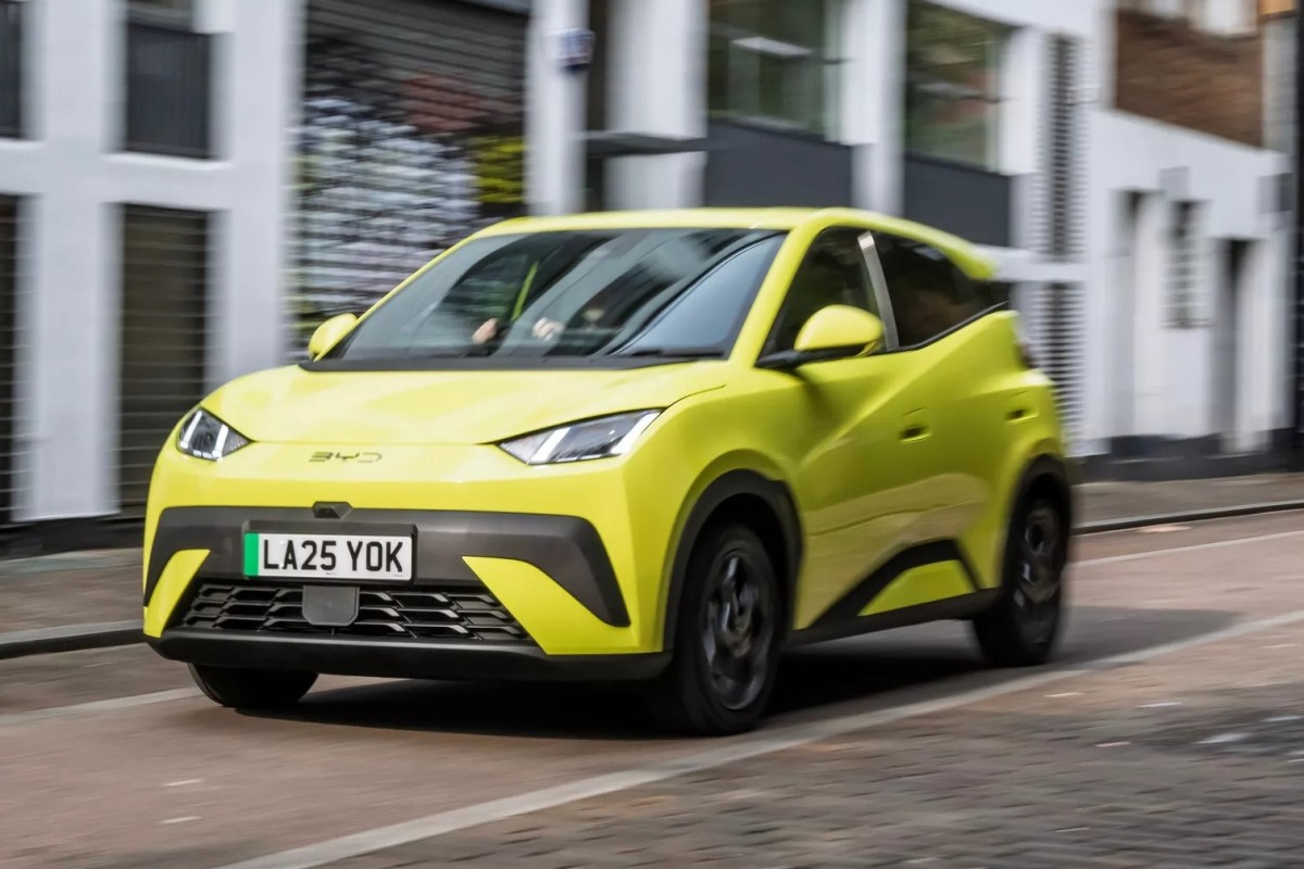 根據中國海關總署最新數據顯示，2025年11月中國電動汽車出口量呈現爆發式成長，單月外銷量達到199,836輛，較去年同期驚人地成長了87%。