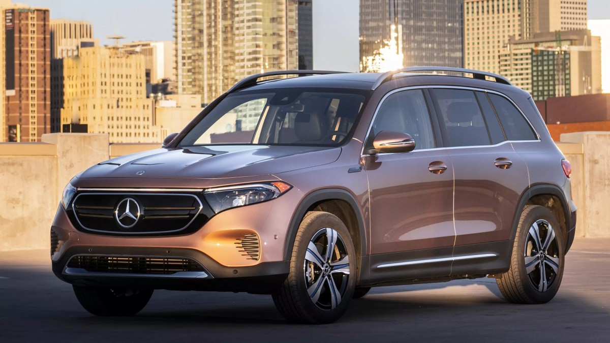 受影響的車輛包括2022年至2023年間生產的EQB 250、300 4Matic及350 4Matic，共計169輛。