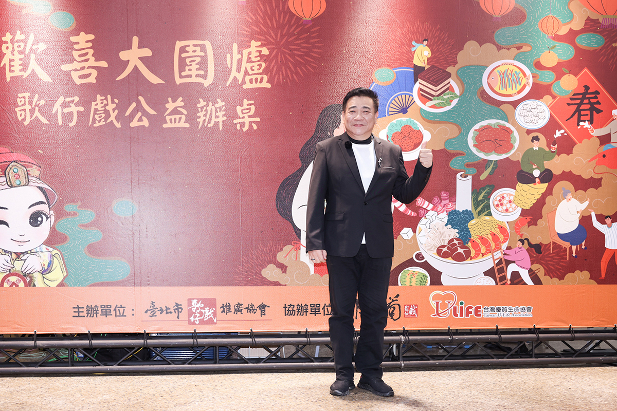 【車勢星聞】白雲參與陳亞蘭製作歌仔戲實境綜藝《女俠俱樂部》開鏡。（圖：尊鵬國際有限公司提供）