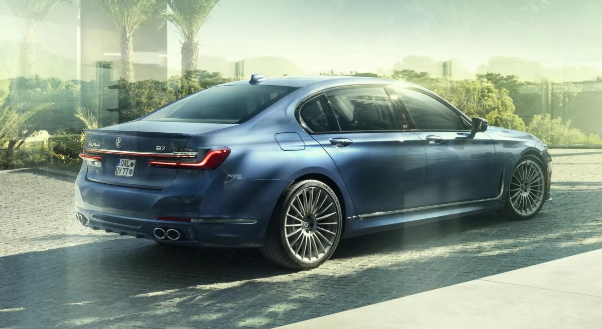 2022年式Alpina B7。