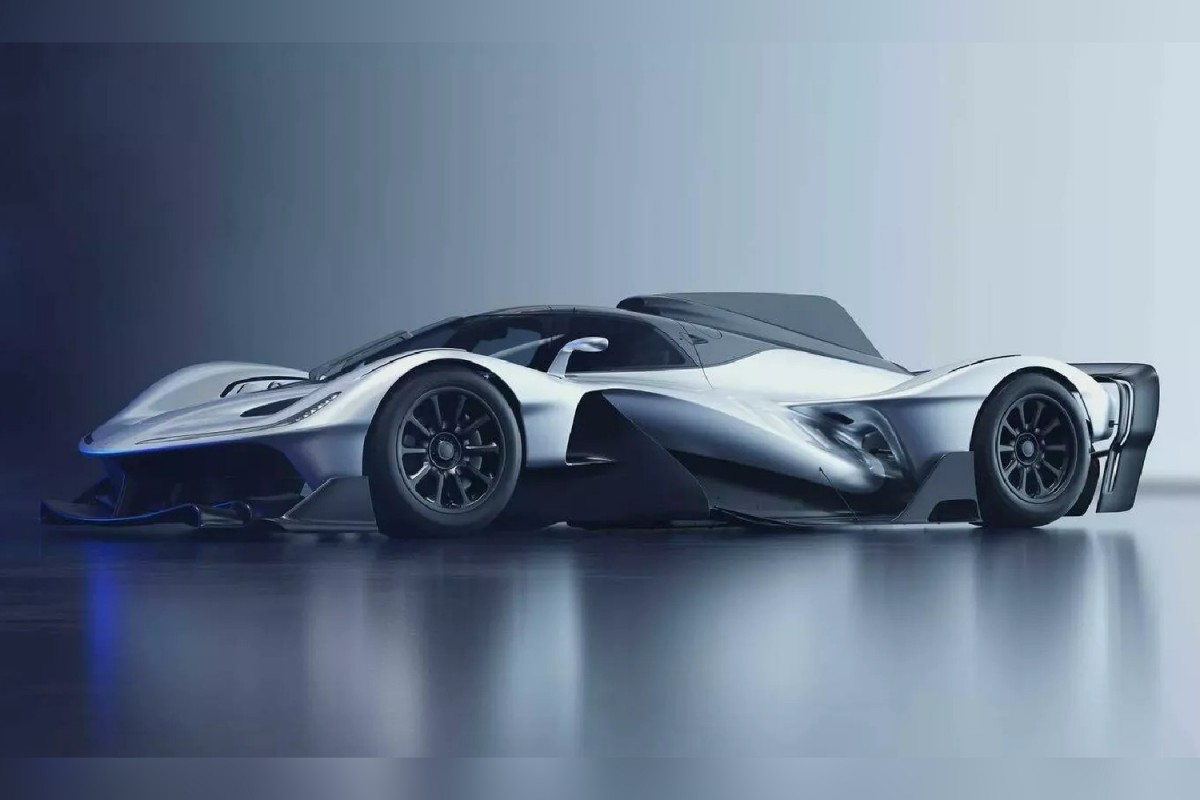 RB17再次突破極限，車重被壓低至驚人的805公斤，這比最初預期的900公斤還要輕盈。