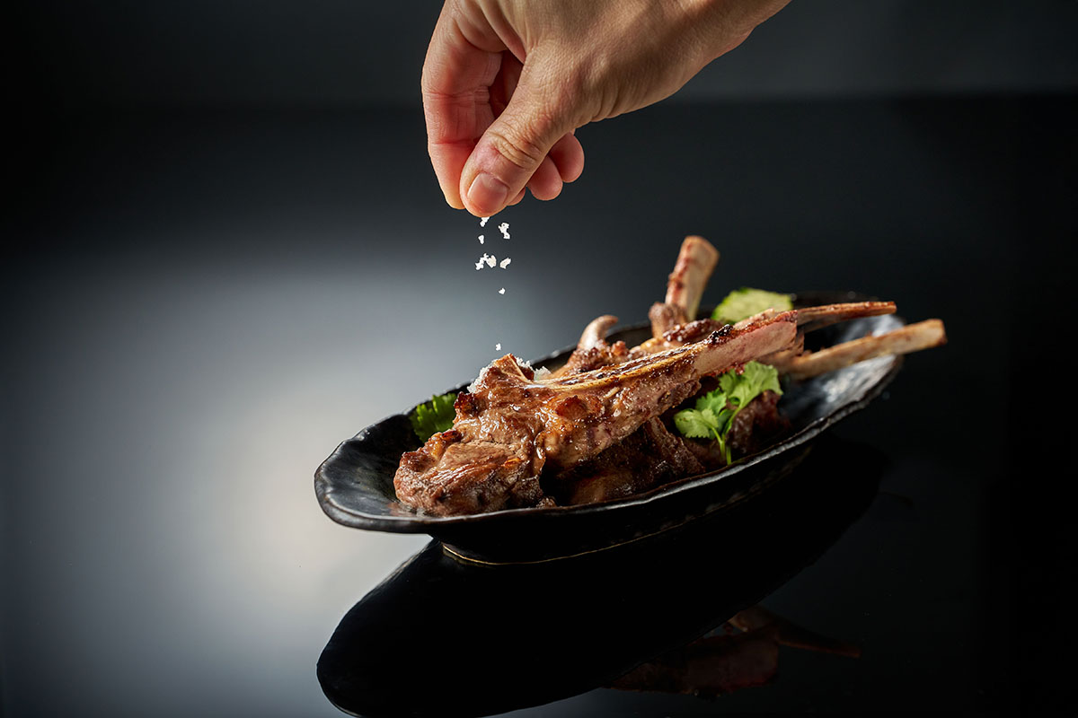 台北福華推出人氣鍋物、養生藥膳、頂級海鮮 67 道美饌通通吃到飽。（示意圖：品牌提供）