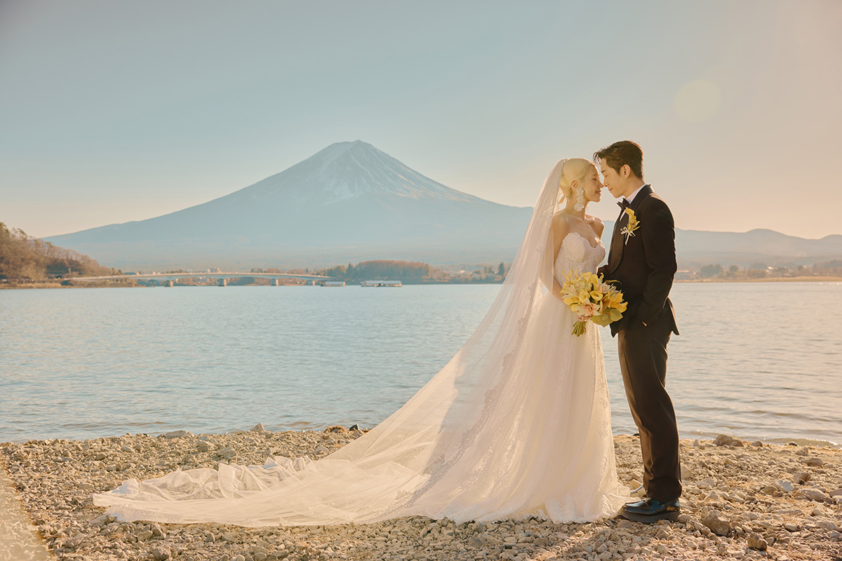 【車勢星聞】陳漢典、LULU喜帖由妹妹「路馬力」親自操刀藏巧思。（圖：天地合娛樂提供） 