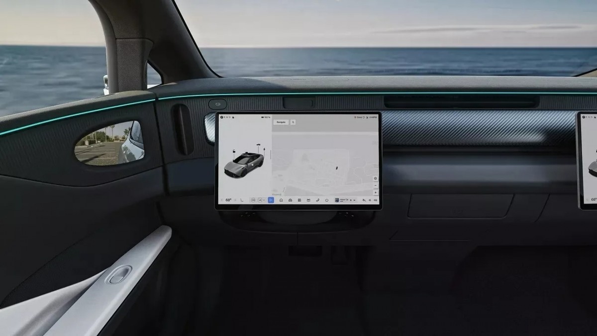 當車輛進入Level 4自動駕駛模式時，方向盤會優雅地折疊並縮回儀表板內，將「駕駛艙」瞬間轉化為一個寬敞的行動生活空間。