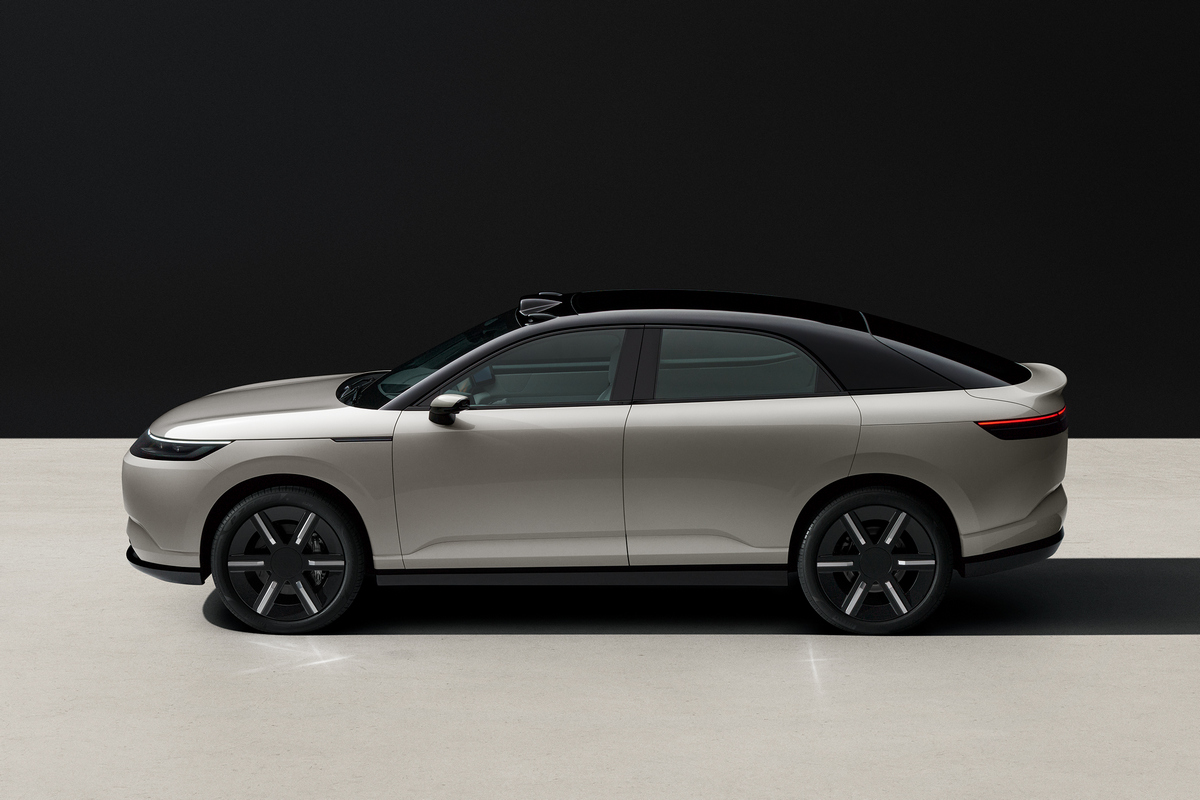 Afeela Prototype 2026外觀造型和Afeela 1相當相似，其實也就是Afeela 1的休旅版本。