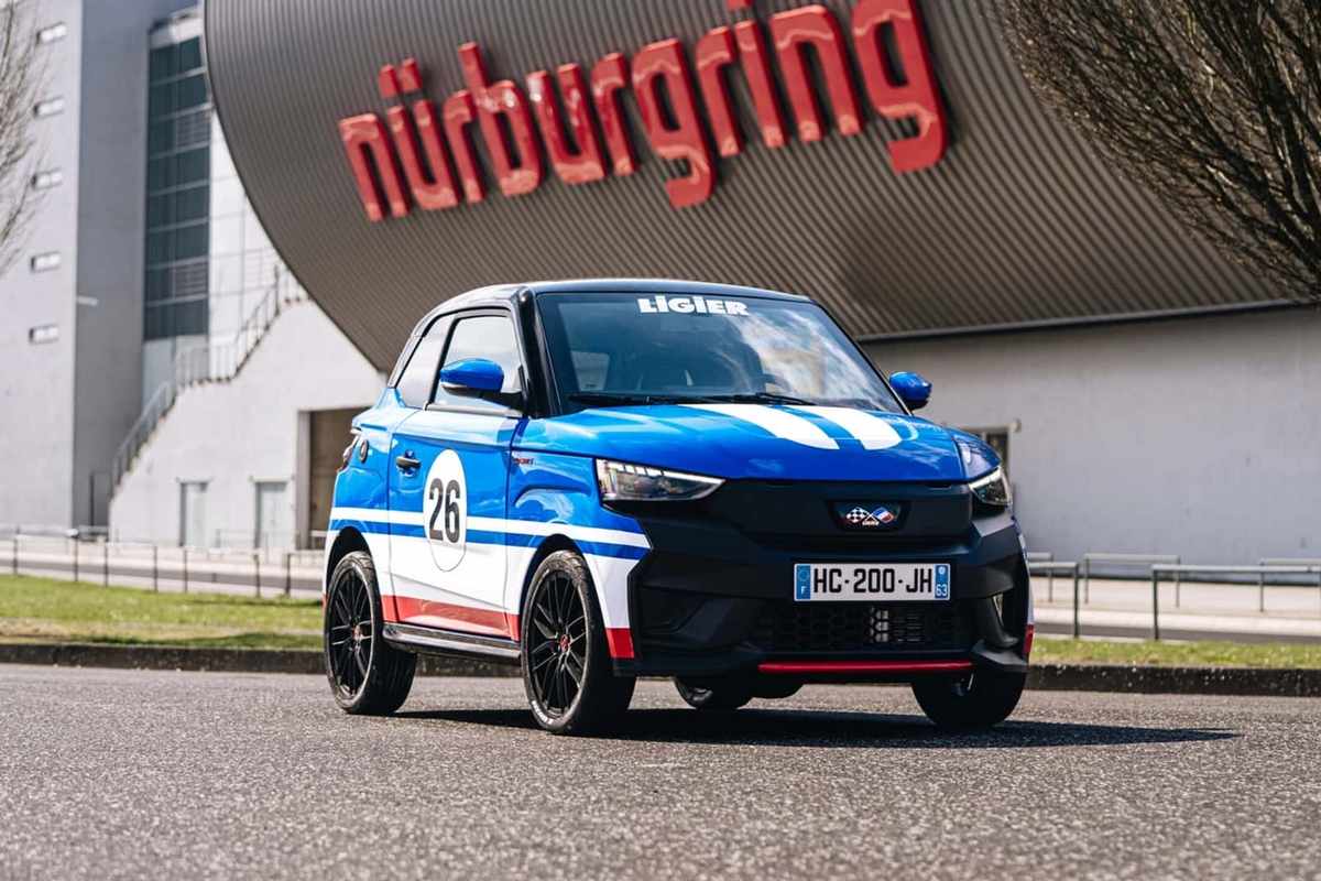 Ligier JS50去年前往紐柏林進行挑戰。