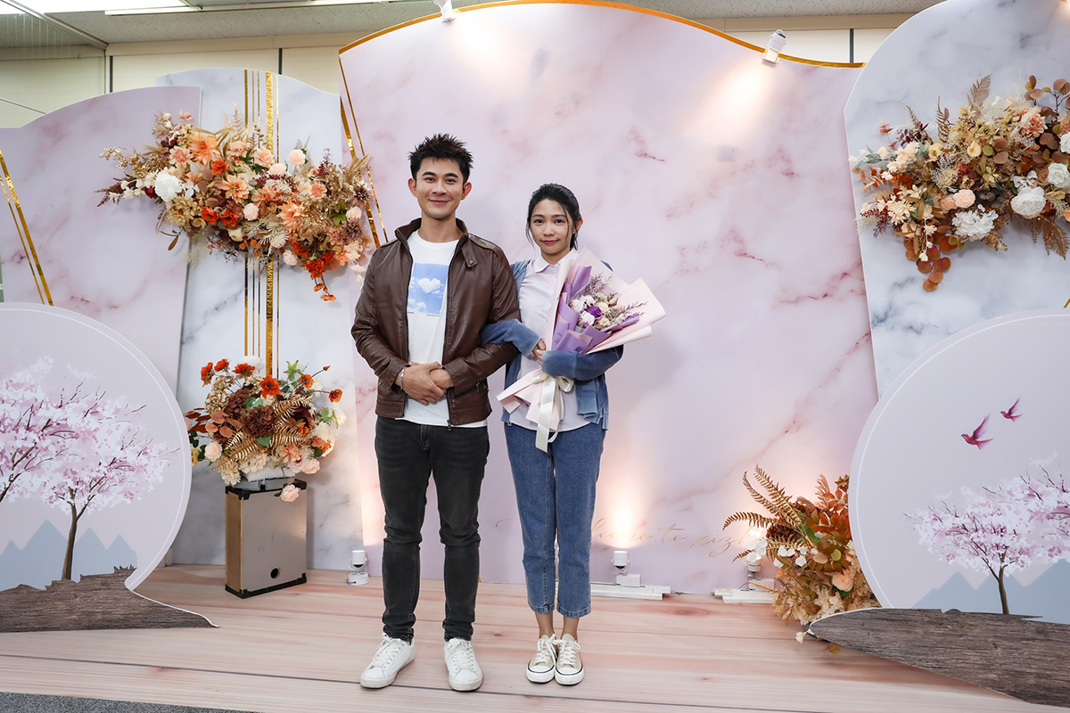 【車勢星聞】曾智希生日拍《豆腐媽媽》遇驚喜。（圖：民視提供） 