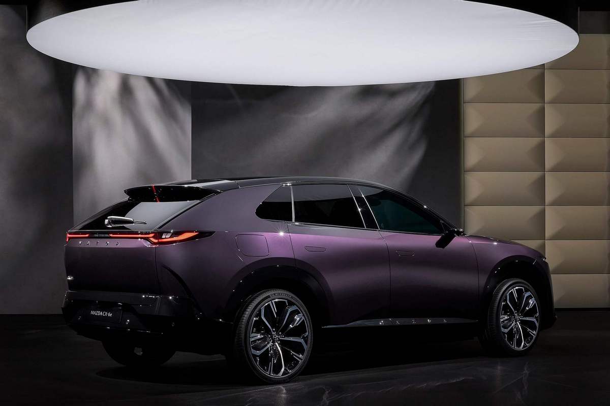 CX-6e車身尺碼為4,850×1,935×1,670mm。