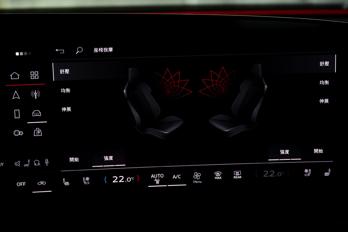 S進階內裝套件包含跑車座椅+打孔菱格紋Nappa真皮、雙前座按摩/加熱/通風。