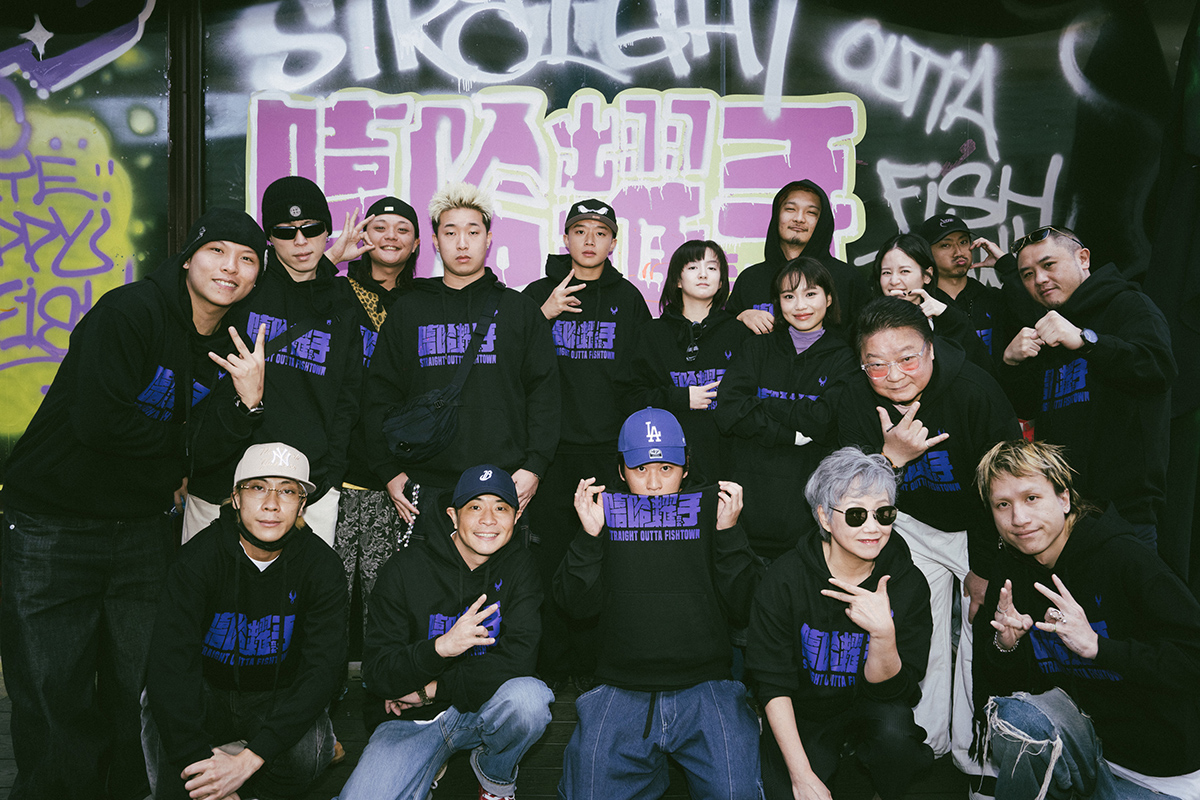 【車勢星聞】上排左起Multiverse Music-SheATH、Multiverse Music-Macdella、Multiverse Music-EyeballRay、Multiverse Music-DREW、Multiverse Music-Yappy、戴雅芝、LEO王、李鈺婕、袁子芸、楊少文、五木、顏冠希。下排左起潤少、DJ賴皮、黃迪揚、陳季霞、李紅。（英傑哆影業股份有限公司提供）