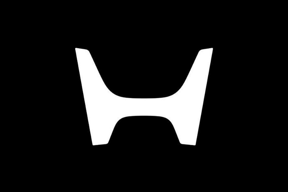 Honda新廠徽像似張開雙手迎接新能源，未來0系列電動車和2027年起新世代油電系統將會使用新廠徽。