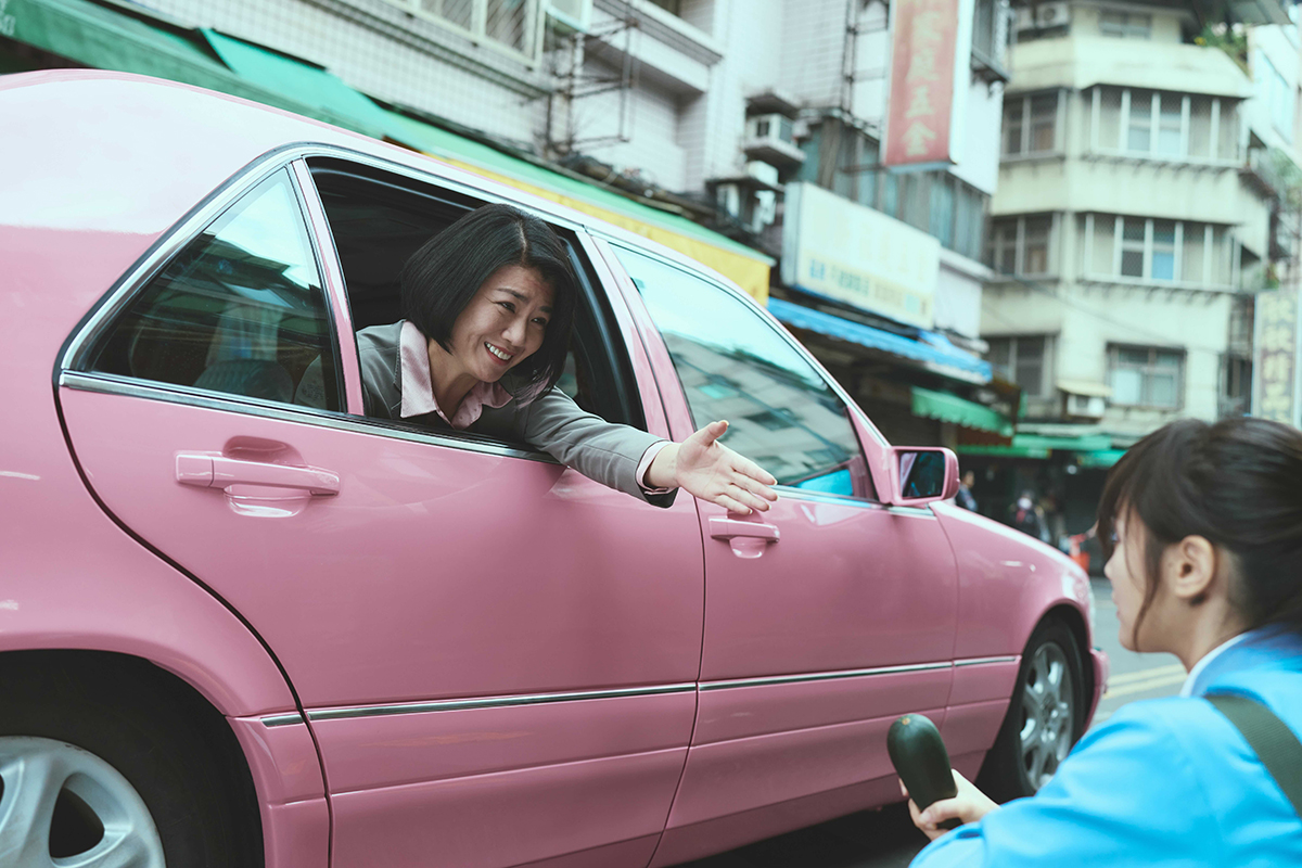 【車勢星聞】《功夫》嚴藝文黑化面露詭譎微笑。（圖：麻吉砥加提供） 