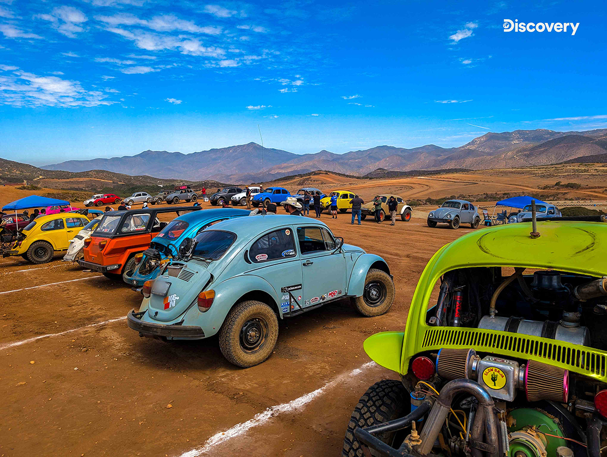 【車勢星聞】Discovery頻道《翻新中古車：世界巡迴》 圖說：深入墨西哥金龜車越野聚會，老車文化在沙塵中熱血沸騰。