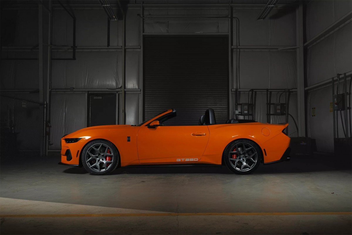 操控優化部分則是配置了專屬的降低彈簧與強化防傾桿，並換上米其林頂級性能胎。