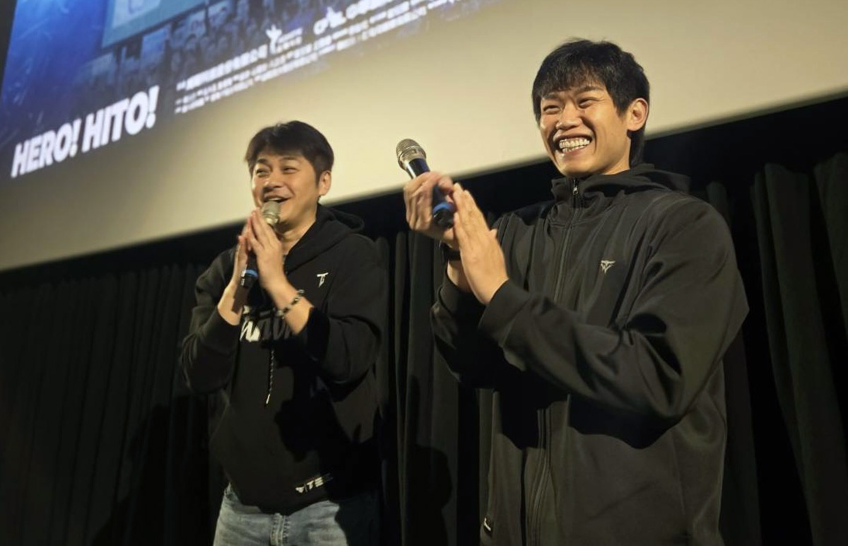 【車勢星聞】陳冠宇（右）表示，透過紀錄片重新回顧比賽激動時刻格外特別，也感謝導演留下這段珍貴回憶。（圖左／中華隊應援團長小白）／牽猴子 提供