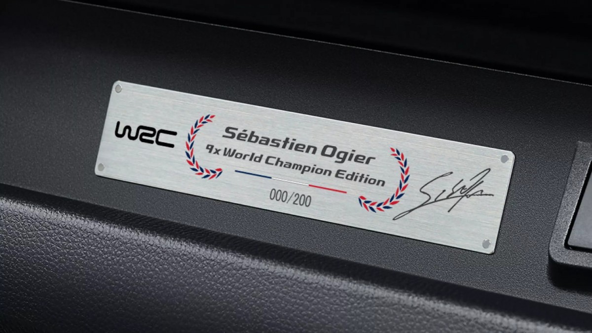 全球限量僅200輛的稀有身分，讓這款小鋼砲在發表之初就注定成為收藏家爭相競逐的夢幻逸品。