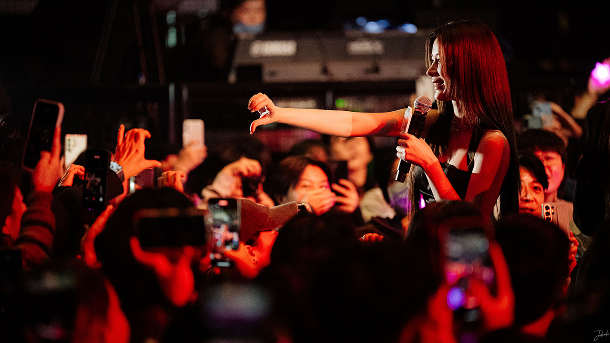 【車勢星聞】有個可愛小名叫小九，Kao在泰國是天后級女神，IG破千萬粉絲追蹤。(圖片提供：NAC、YIWO （請兩個都打）