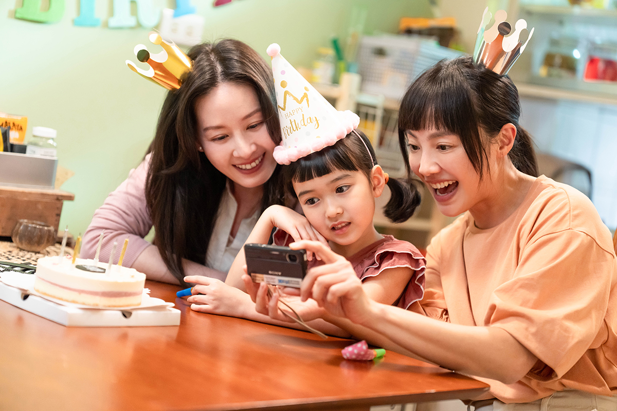 【車勢星聞】曾愷玹久未露面，仍被網友大讚「最美國民媽咪」。(照片提供/壹壹喜喜電影)