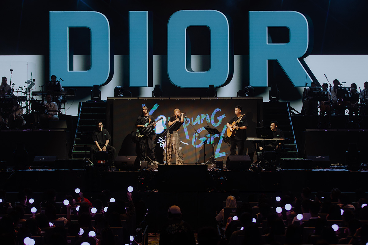 【車勢星聞】馬來西亞創作女歌手 DIOR 大穎 即將首度登上台北舞台。(照片提供：CK STAR ENTERTAINMENT)