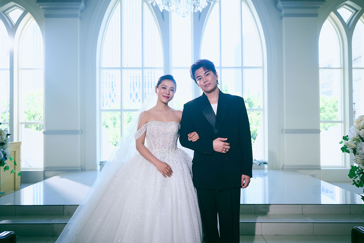 【車勢星聞】丁噹、蕭景鴻《可以是朋友，現在是戰友》歌唱比賽冠軍獨得三大好禮。（圖：相信音樂提供） 