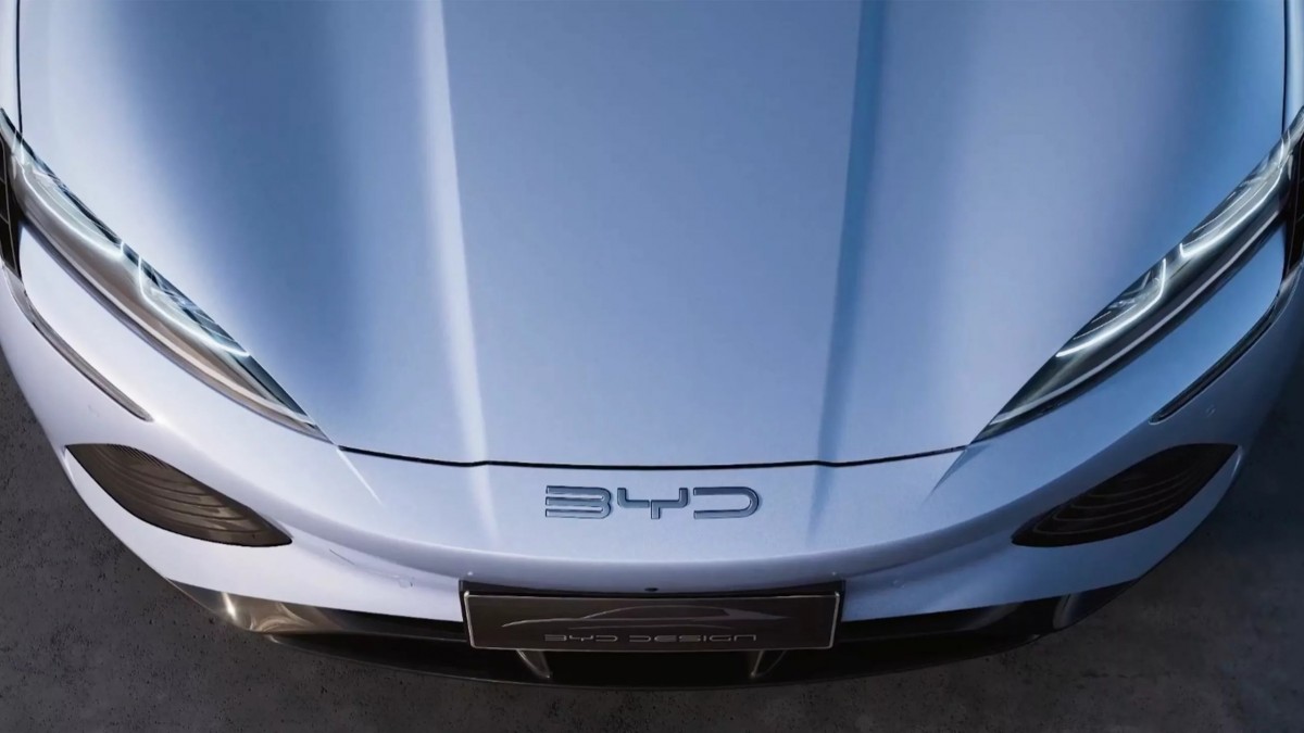 比亞迪在前十名排行榜中也霸佔四席，不難看出該品牌的聲量極高。