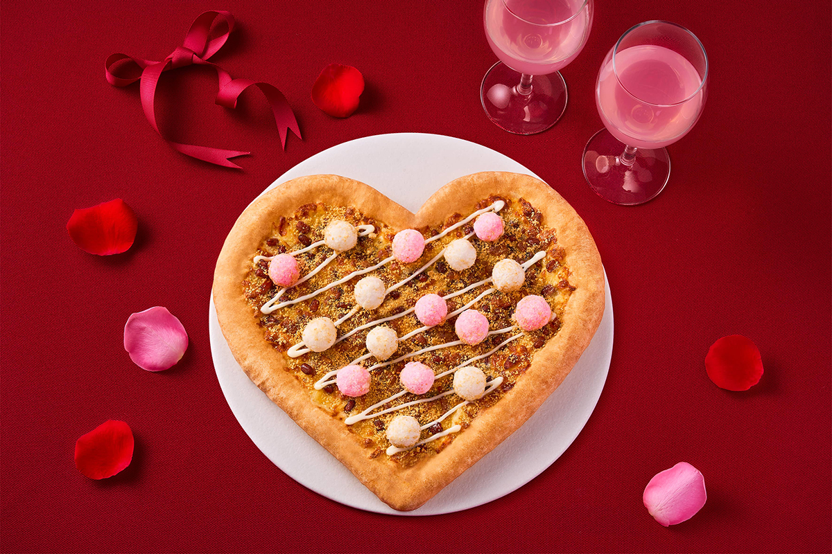 必勝客情人節「花好月圓愛心比薩」睽違四年浪漫回歸。（示意圖：品牌提供）