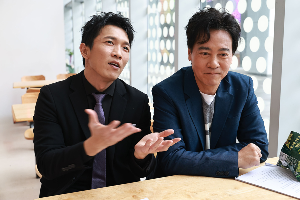 【車勢星聞】為了詮釋律師角色，黃尚禾投入大量心力準備專業台詞，敬業表現讓劇組留下深刻印象。(照片：民視提供)